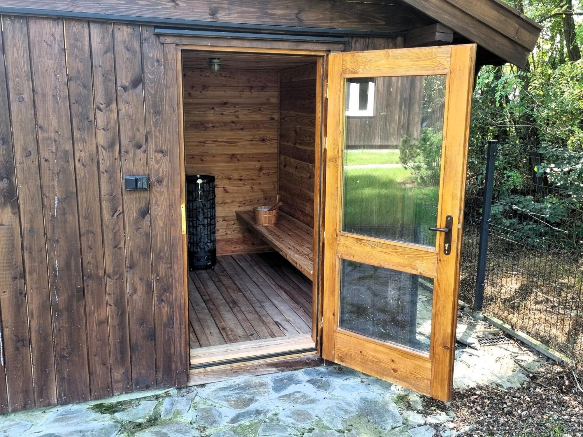 Villa Dom Pod Niebem Lucimia Exterior foto